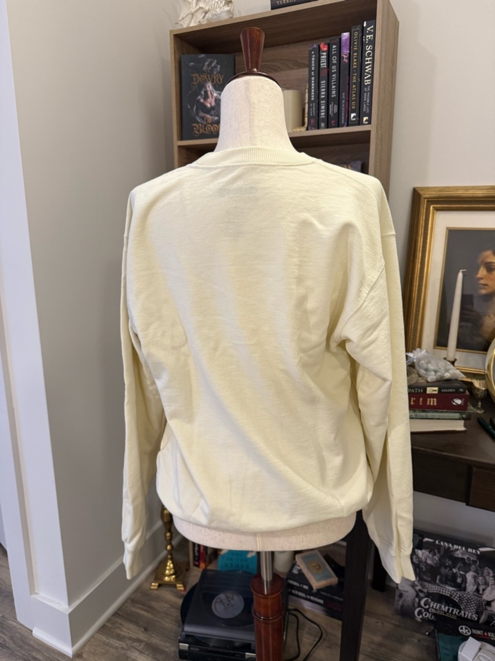DESERT DREAMER | Clifford Crewneck Sweatshirt Large - Picture 3 of 4